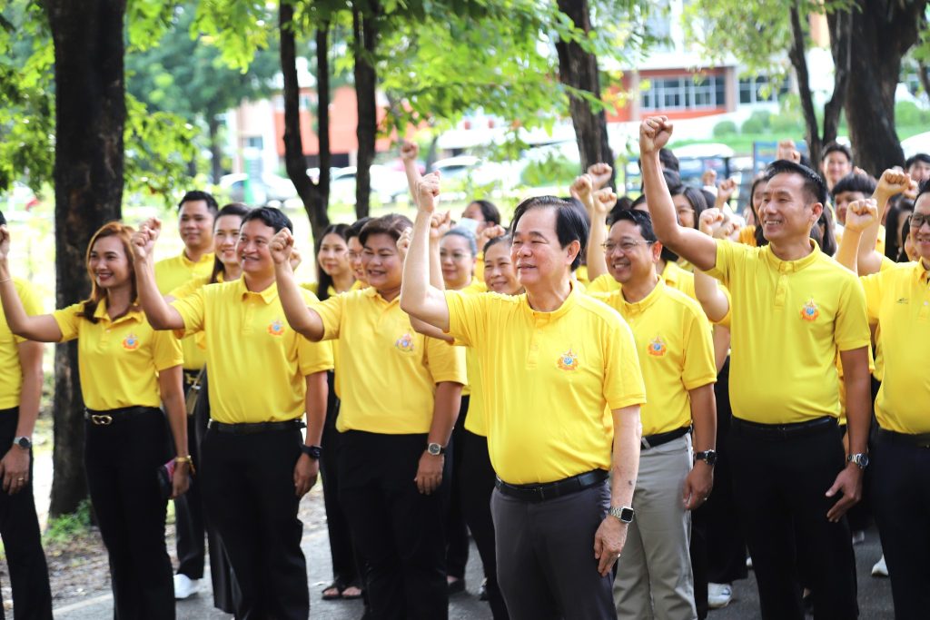 ร่วมกิจกรรมปลูกต้นไม้เฉลิมพระเกียรติพระบาทสมเด็จพระเจ้าอยู่หัว เนื่องในโอกาสพระราชพิธีมหามงคลเฉลิมพระชนมพรรษา 6 รอบ