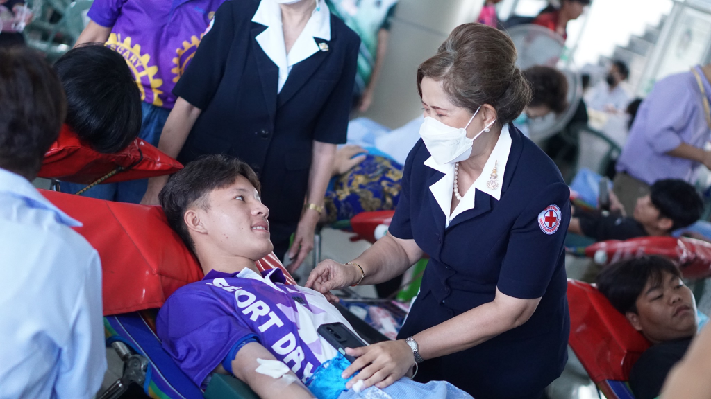 มหาวิทยาลัยราชภัฏพิบูลสงคราม ส่งมอบโลหิต 68,250 ซีซี แก่ธนาคารเลือด โรงพยาบาลพุทธชินราช พิษณุโลก