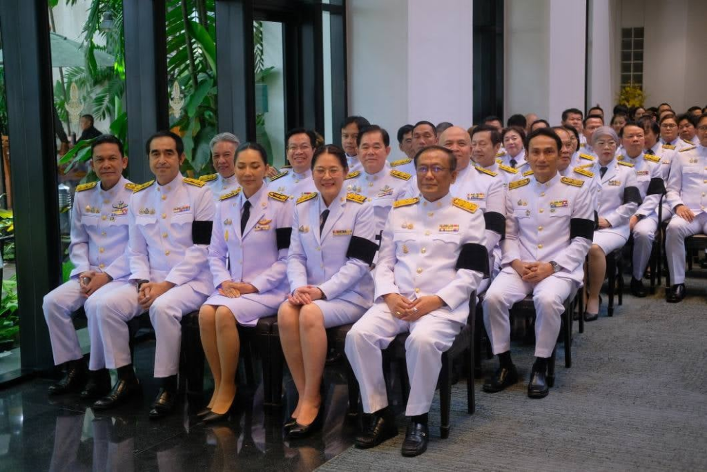 พิธีมอบถ้วยรางวัลพระราชทาน การแข่งขันการเข้ารับพระราชทานปริญญาบัตร มหาวิทยาลัยราชภัฏทั่วประเทศ และมหาวิทยาลัยสวนดุสิต