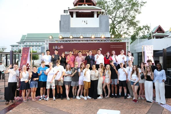 พหุวัฒนธรรมสร้างสรรค์! มหาวิทยาลัยราชภัฏพิบูลสงคราม เชื่อมโยงศิลปะสู่ชุมชนในงาน “ตลาดวัฒนธรรมจากริมคูสู่ลุ่มน้ำน่าน”