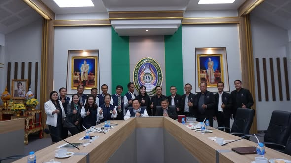 ผนึกกำลังเครือข่ายราชภัฏ! มหาวิทยาลัยราชภัฏพิบูลสงคราม ต้อนรับสมาคมศิษย์เก่ามหาวิทยาลัยราชภัฏเพชรบูรณ์ แลกเปลี่ยนโมเดลความสำเร็จ สู่การพัฒนาท้องถิ่นอย่างยั่งยืน